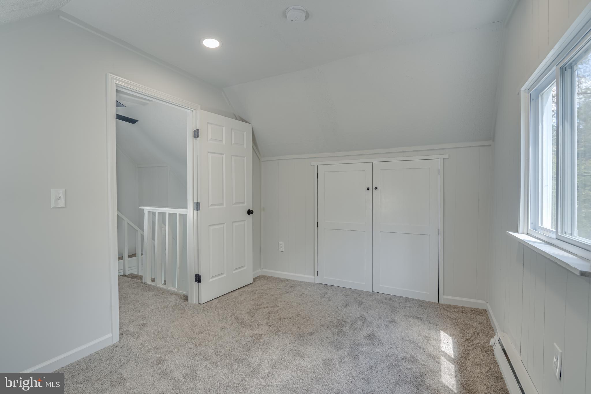 MOUNTAIN LICK RUN - Residential