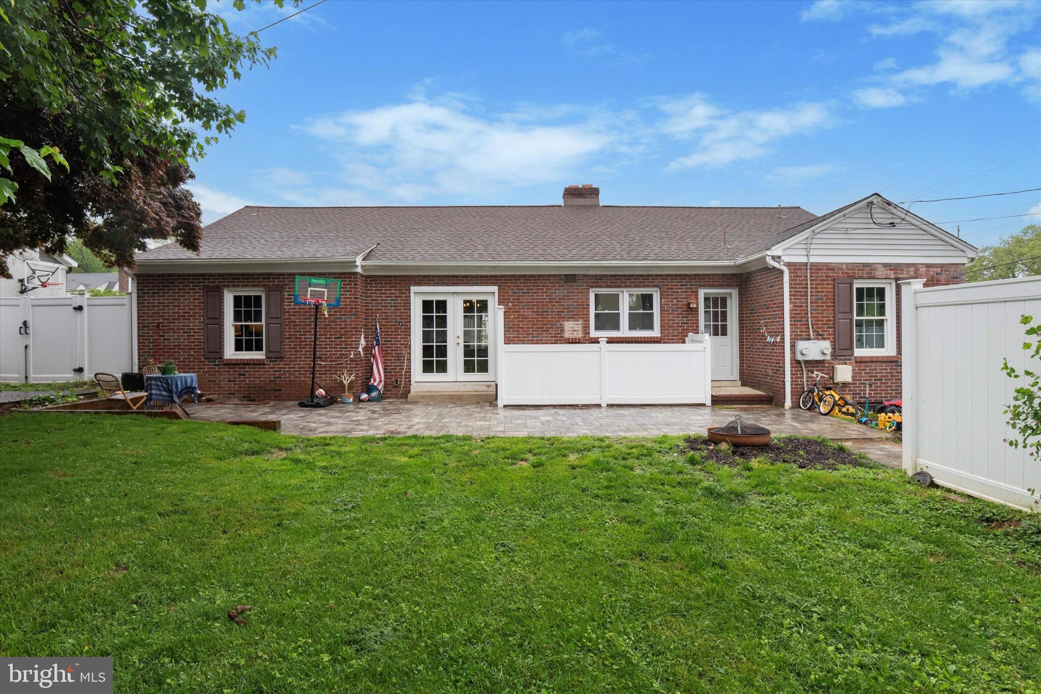 KENNETT SQ BORO - Residential