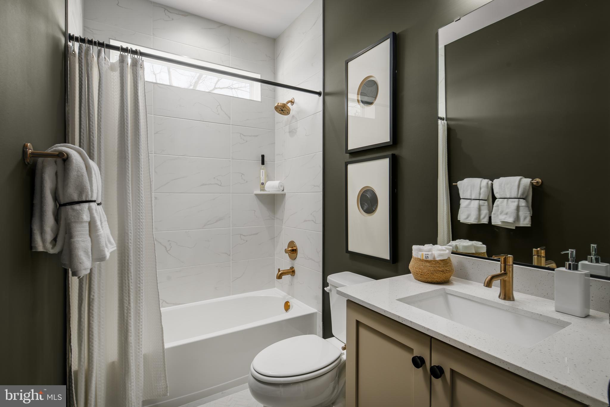 PARK PLACE AT BALLENGER - Residential