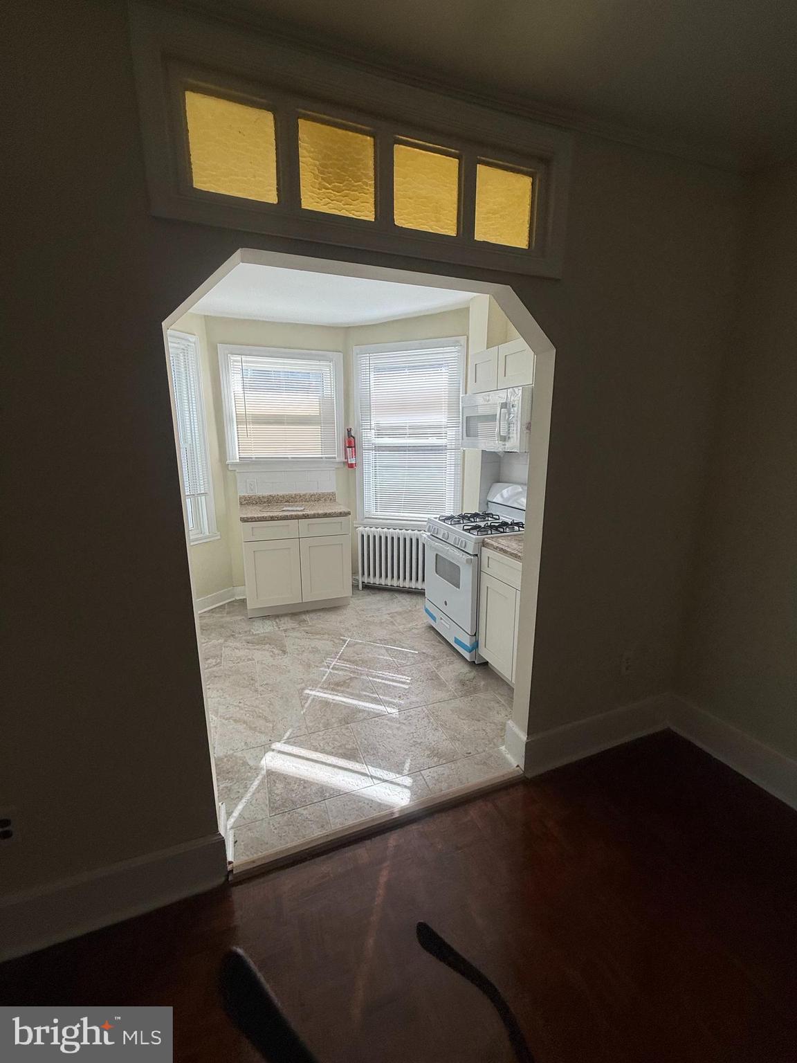 540 E JOHNSON STREET 00