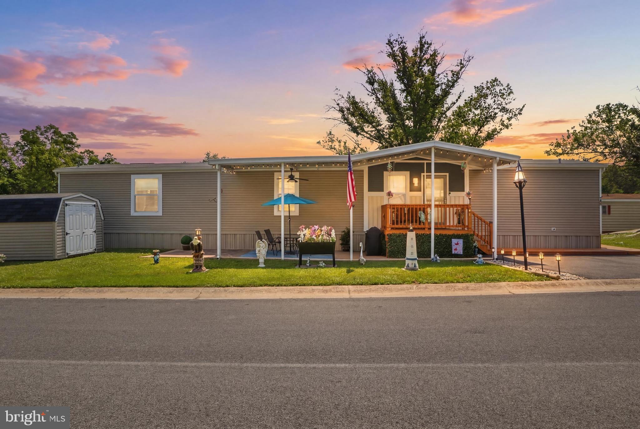 196 SHAWNEE AVENUE
