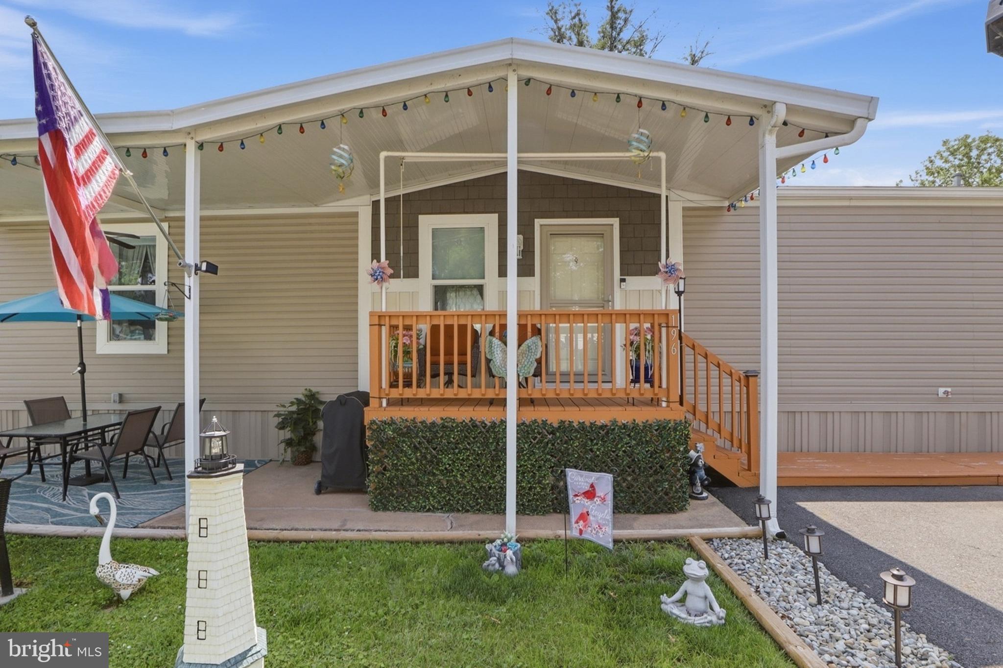 196 SHAWNEE AVENUE