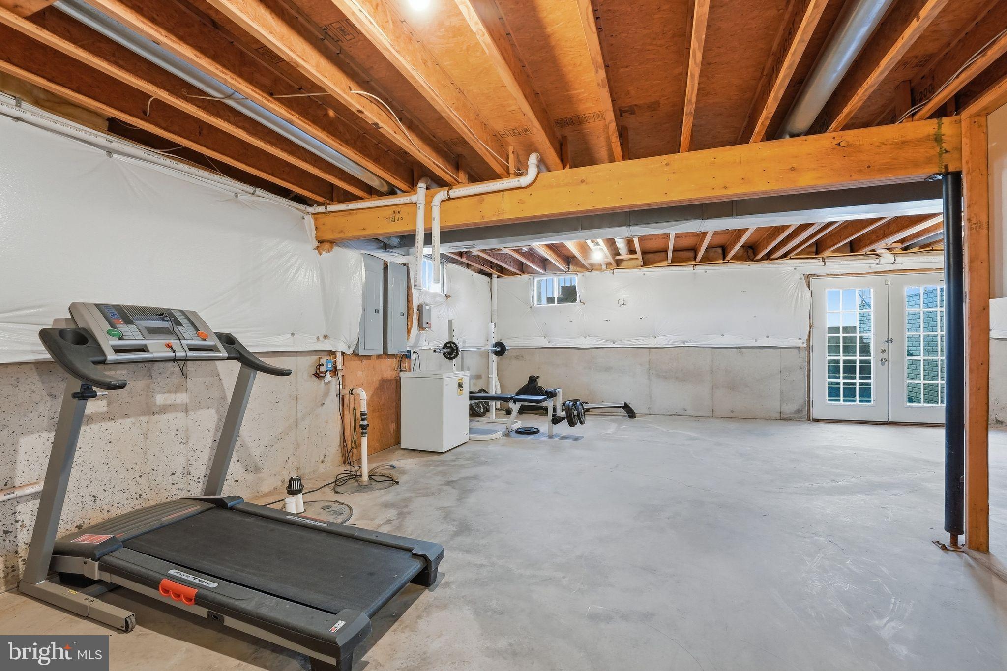 TOWLES - Residential