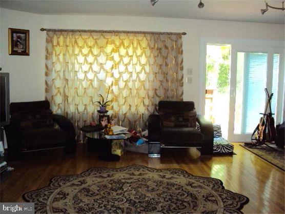 WILLOWBROOK - Residential Lease