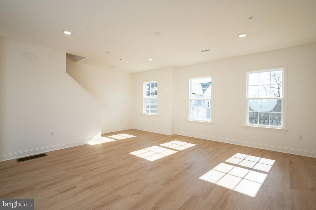 Photo of 2453 Spring Water Cir, LANCASTER, PA 17601 (MLS # PALA2085186)