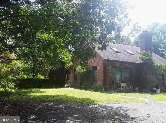 Built in 1965 and located in the Chesterfield neighborhood, this one level home offers approximately 2219 finished square feet, four bedrooms and two full baths, three fireplaces, partially finished basement and detached two car garage. This home sits on an approximate 87120 sqft lot.