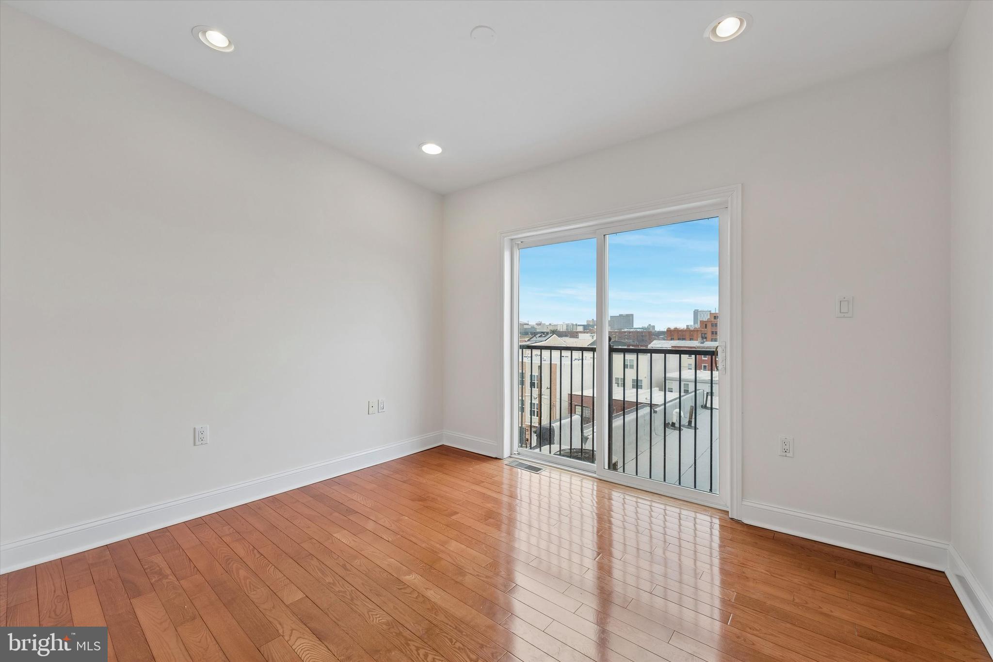 CALLOWHILL - Residential