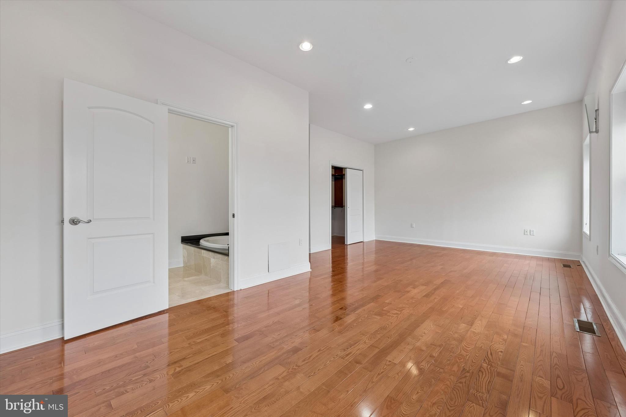 CALLOWHILL - Residential