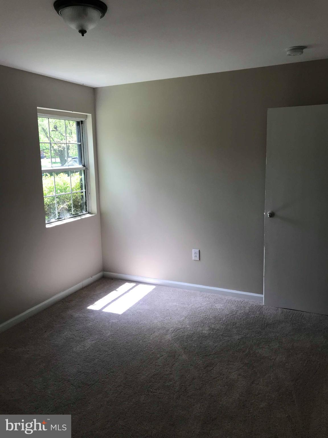 LIVINGSTON GROVE - Residential