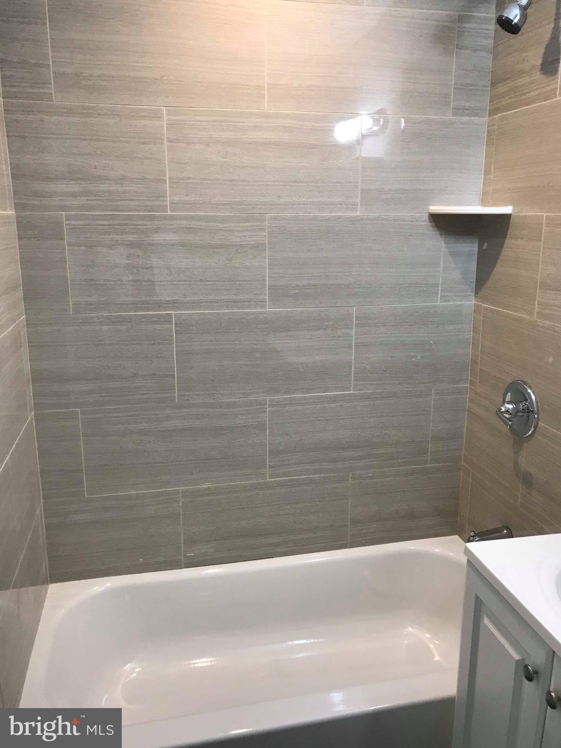 LIVINGSTON GROVE - Residential