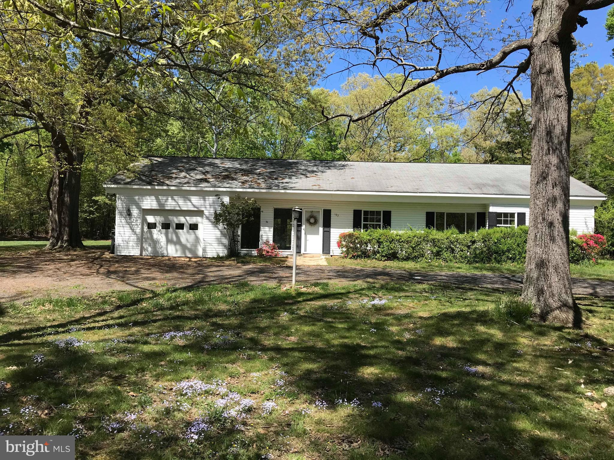 LIVINGSTON GROVE - Residential