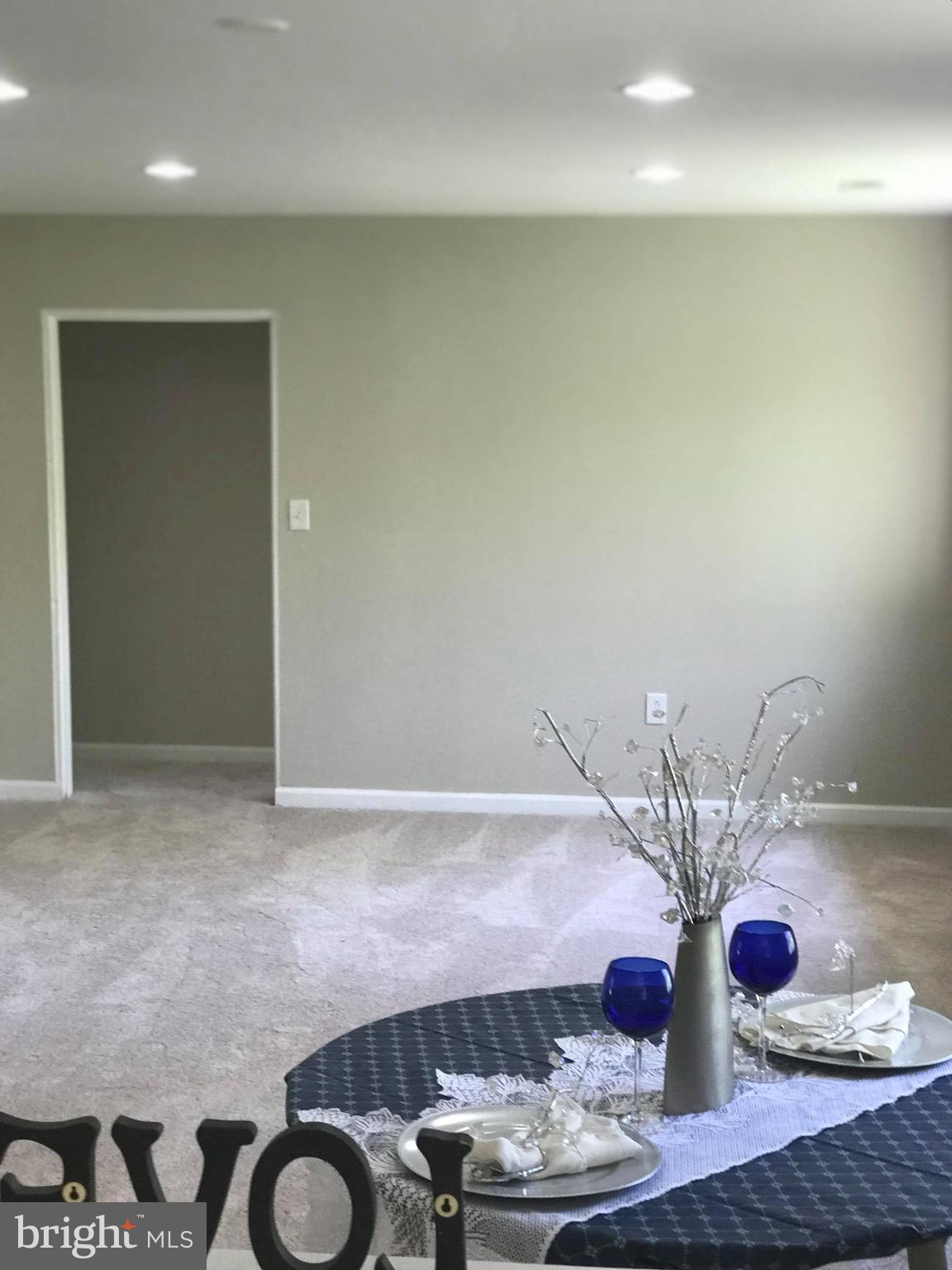 LIVINGSTON GROVE - Residential