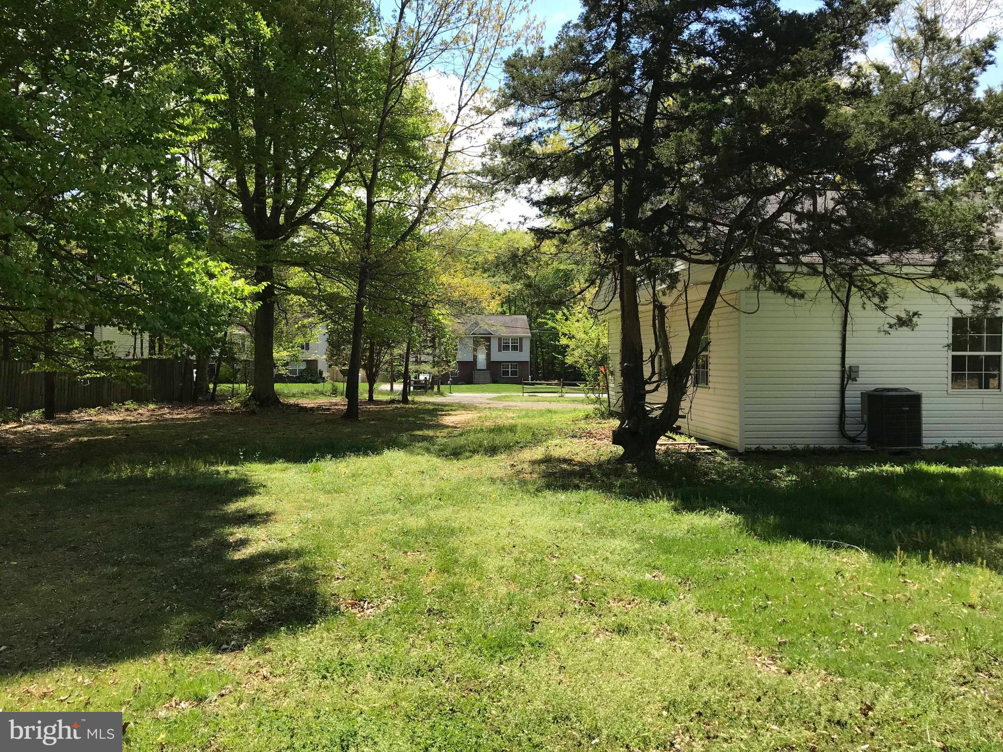 LIVINGSTON GROVE - Residential