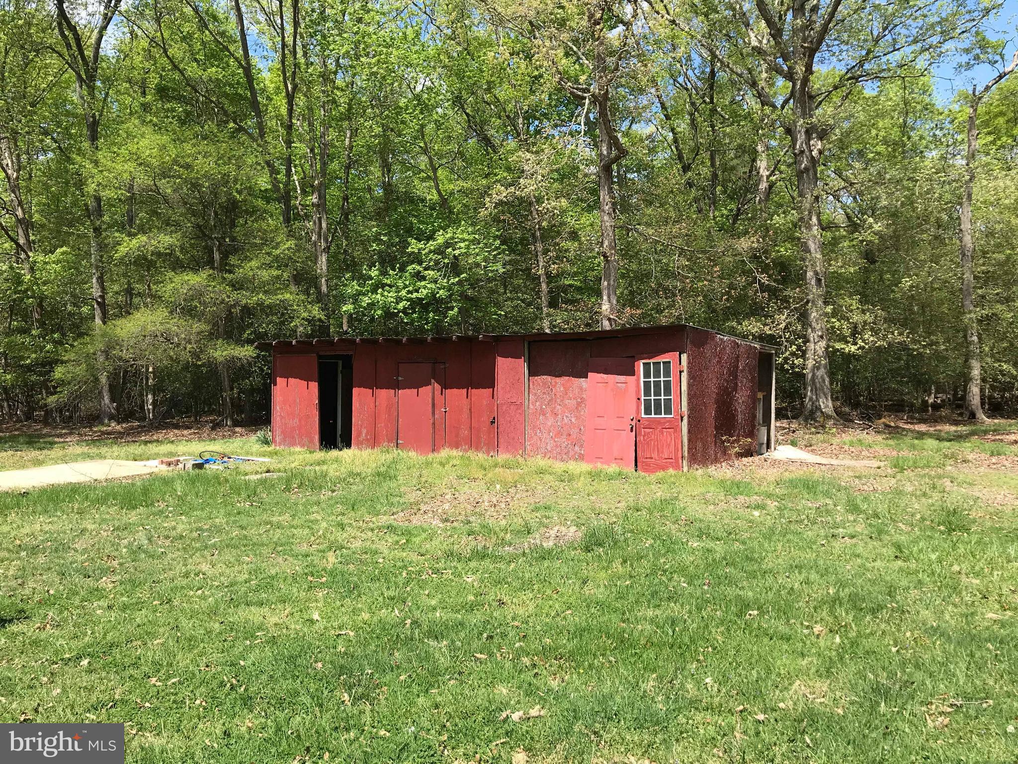 LIVINGSTON GROVE - Residential