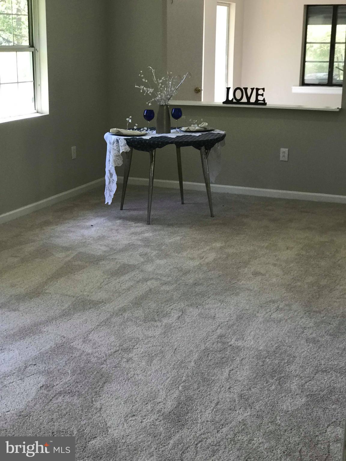 LIVINGSTON GROVE - Residential