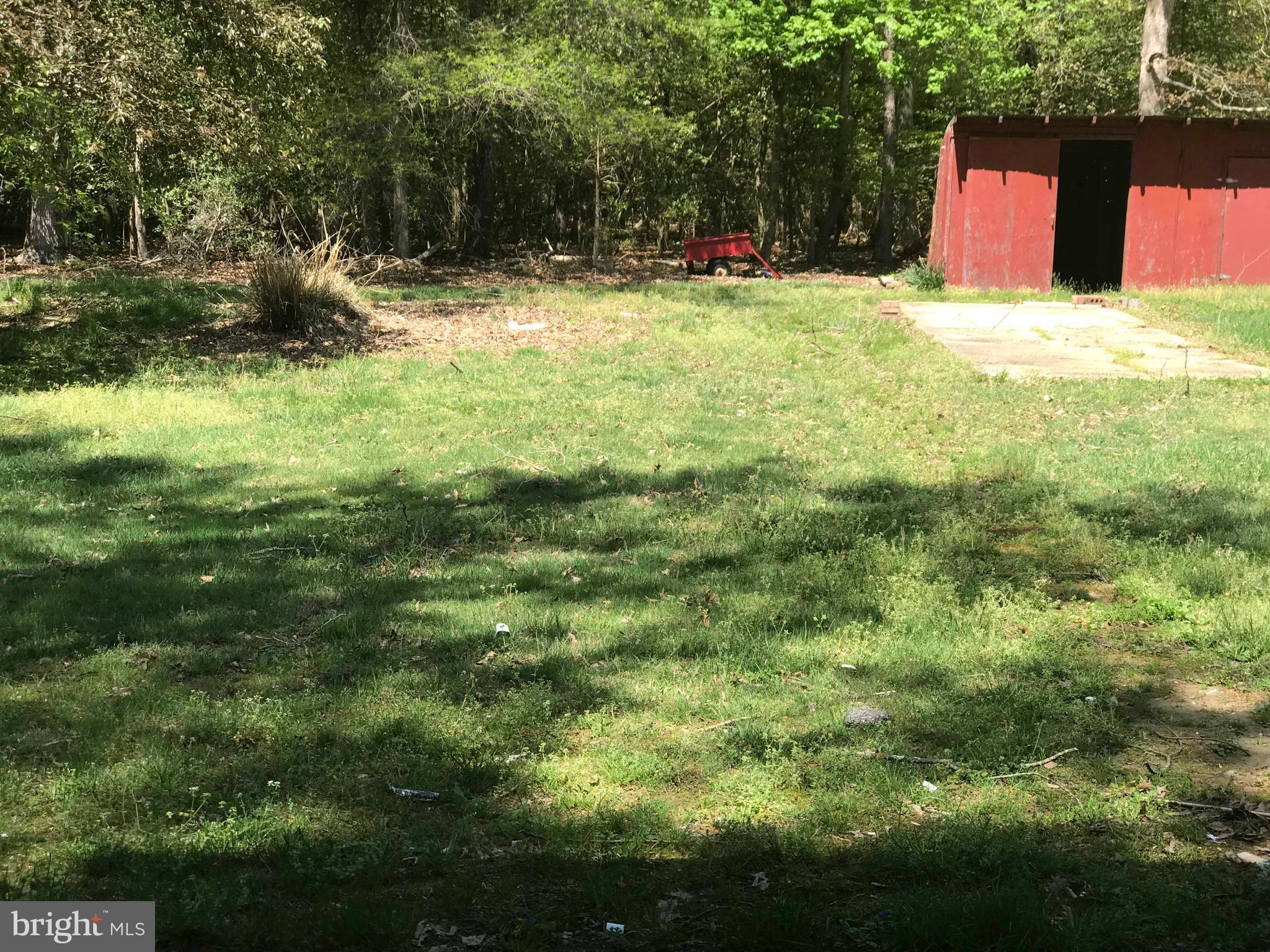 LIVINGSTON GROVE - Residential