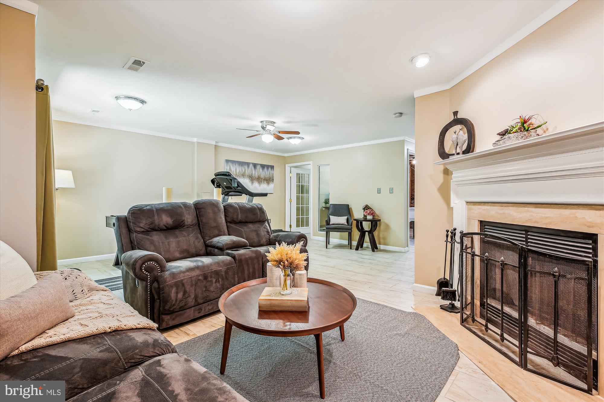 CHURCHILL TOWN SECTOR - Residential