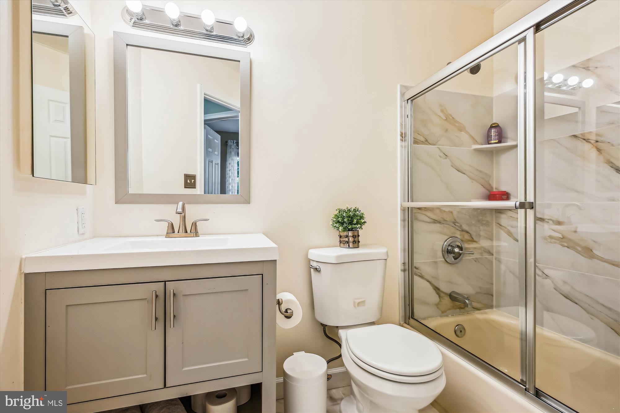 CHURCHILL TOWN SECTOR - Residential