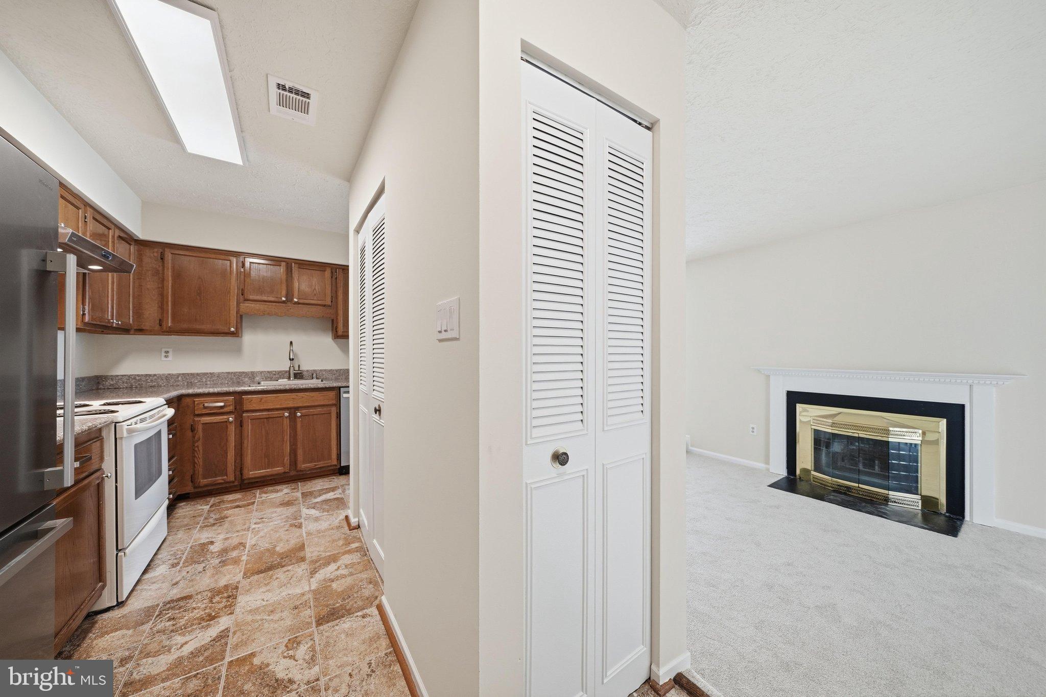 2943 MCGEE WAY