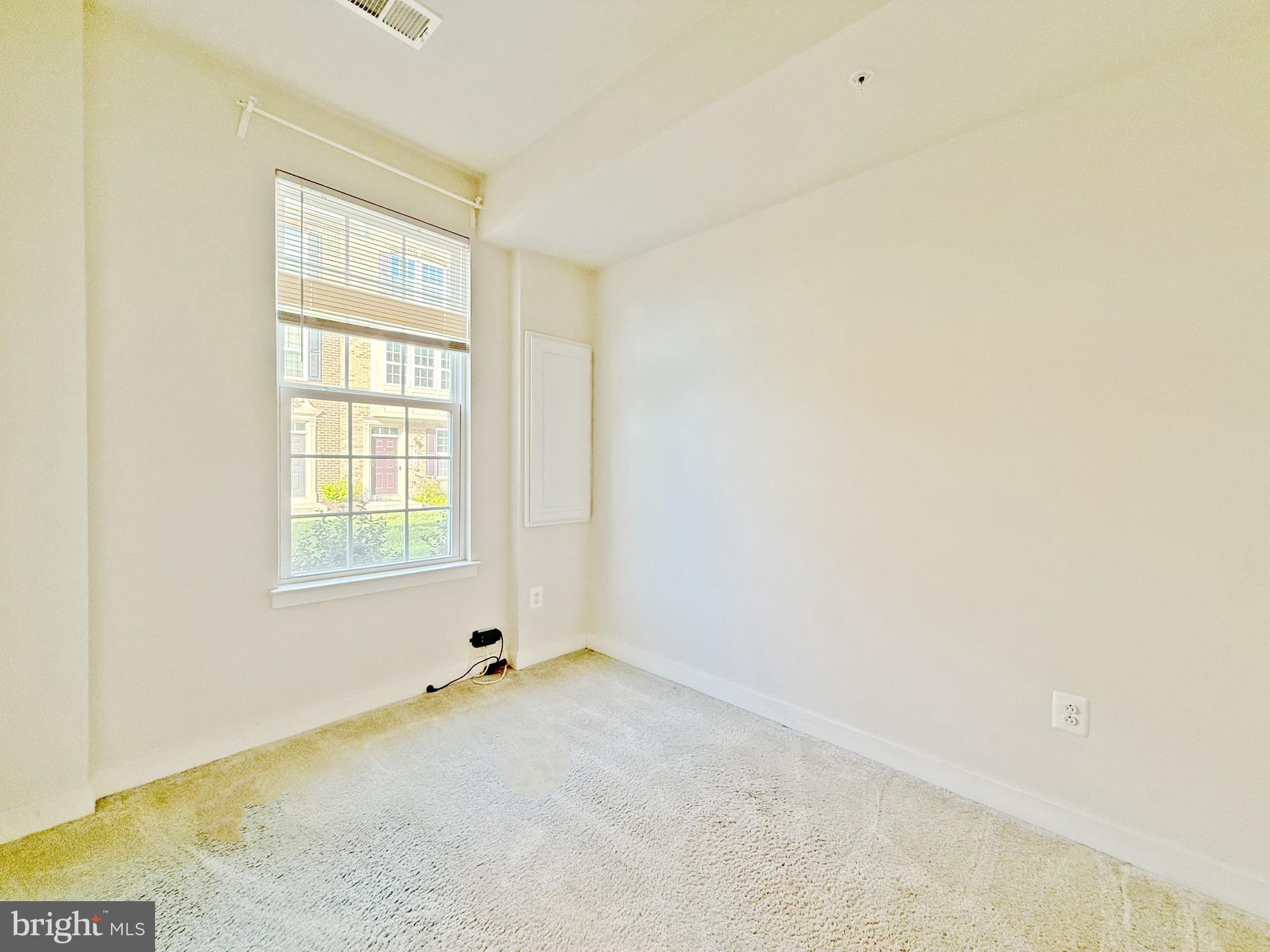 GREENBELT - Residential Lease