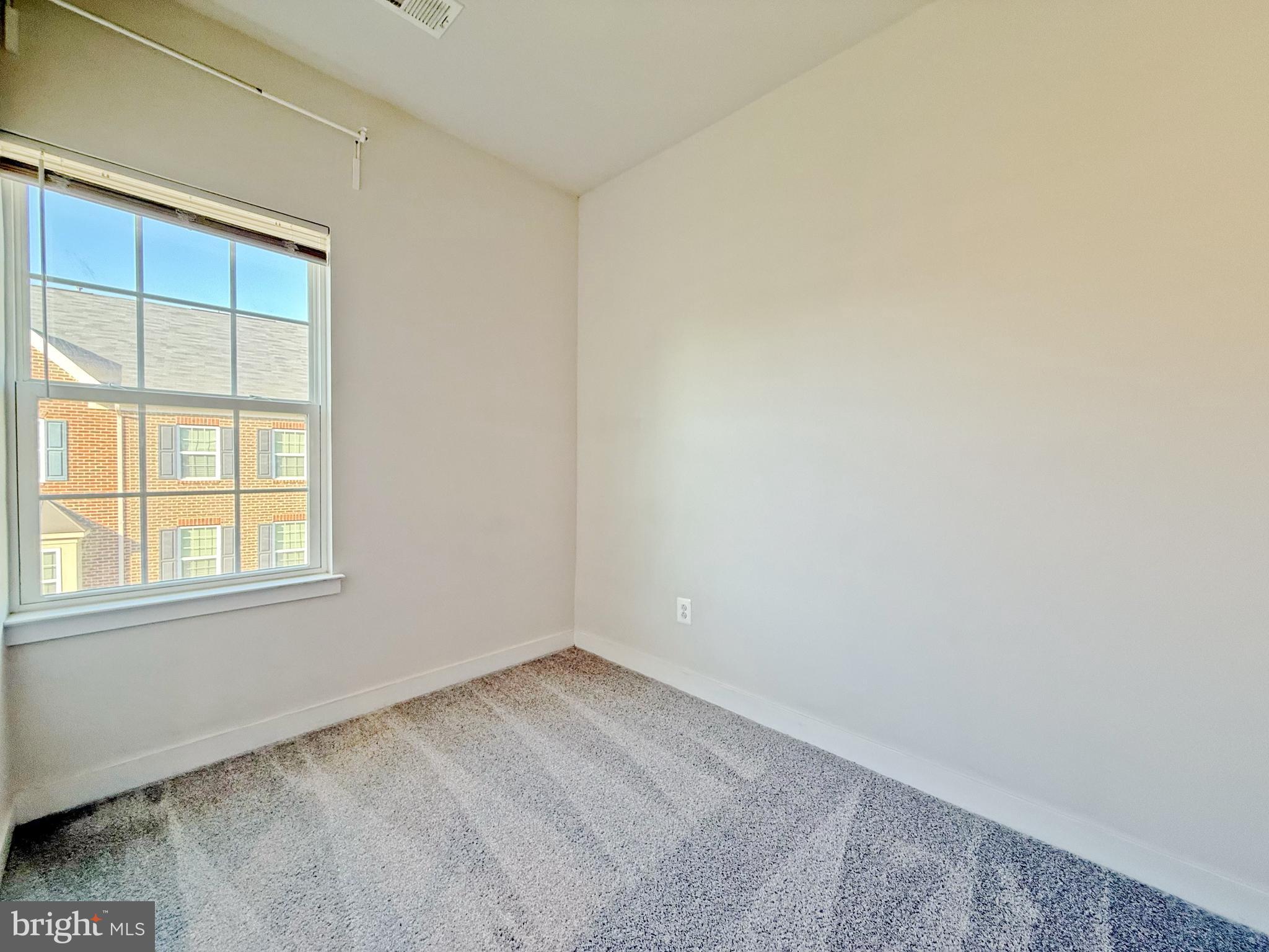 GREENBELT - Residential Lease