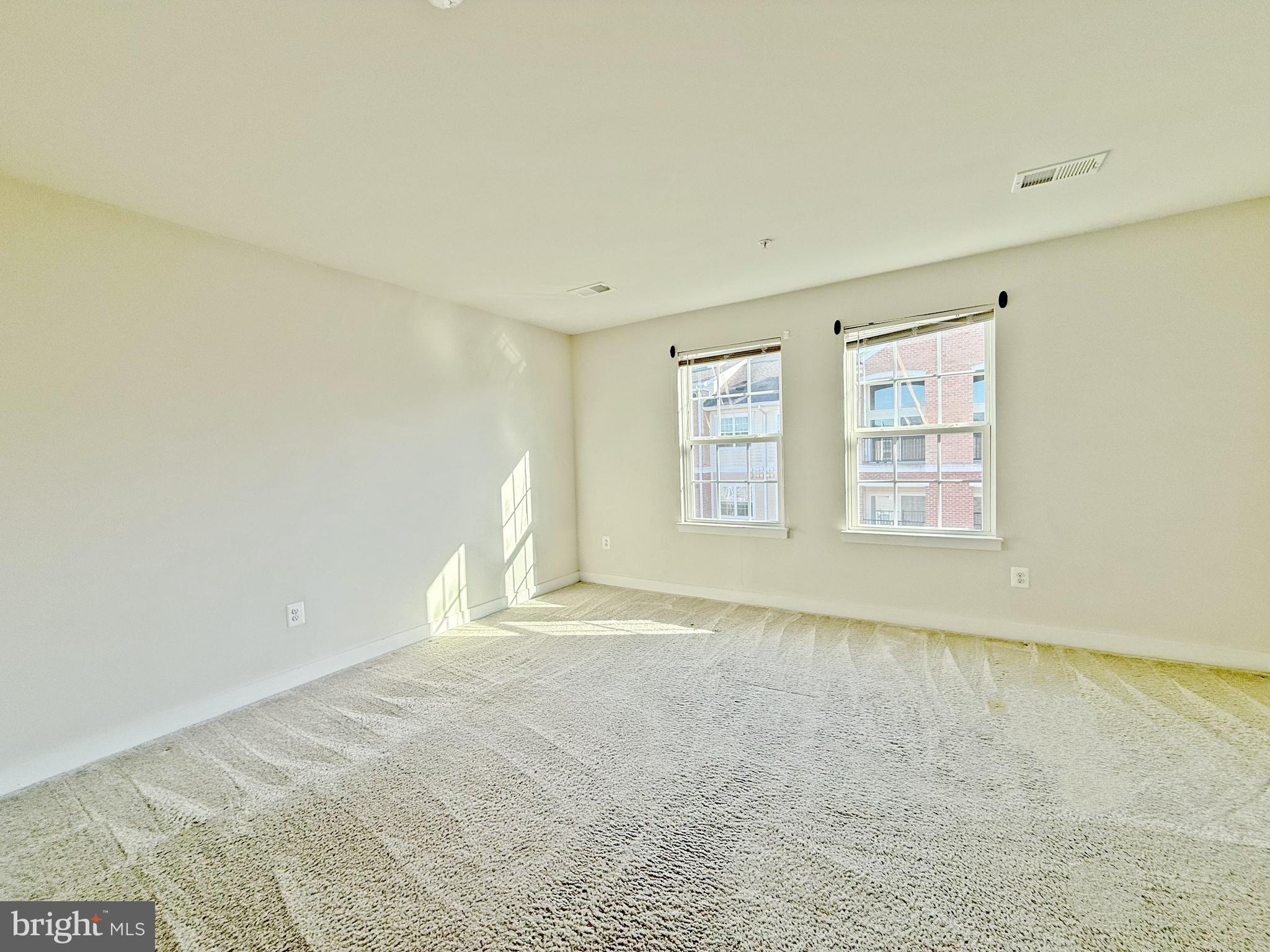 GREENBELT - Residential Lease