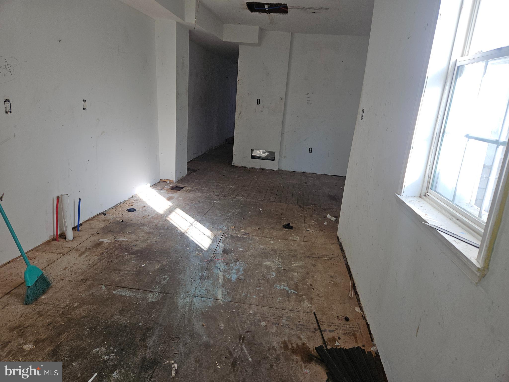 PORT RICHMOND - Residential