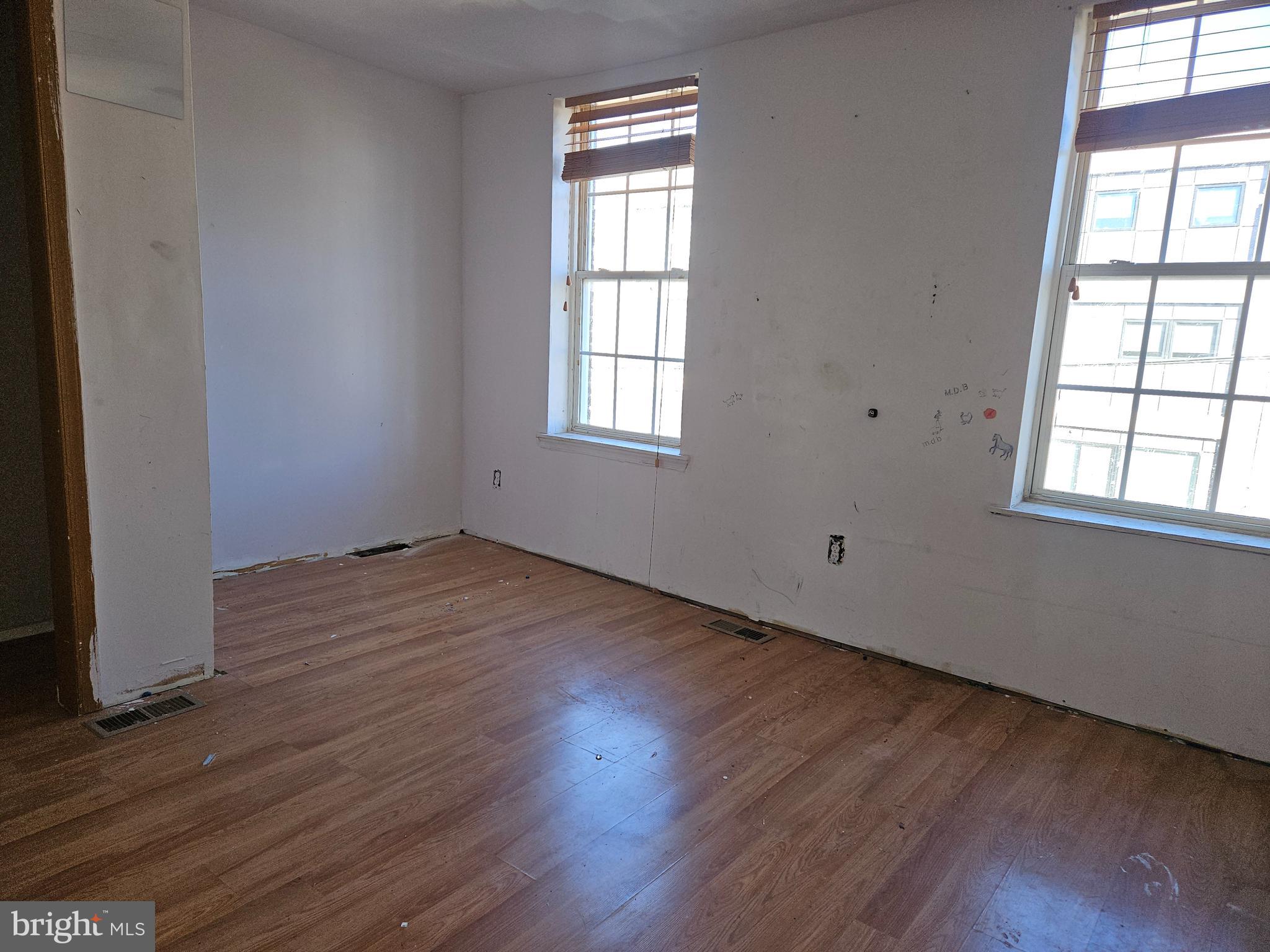 PORT RICHMOND - Residential