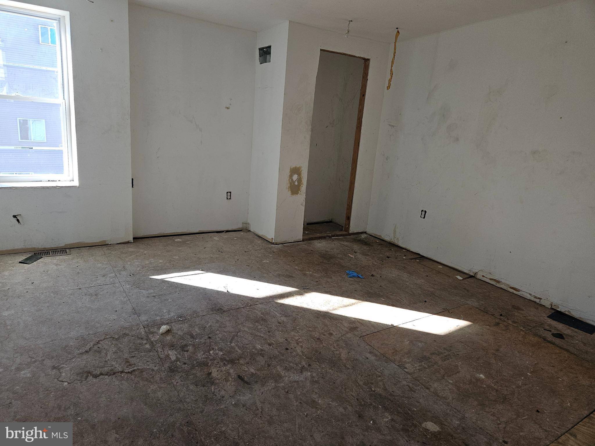 PORT RICHMOND - Residential