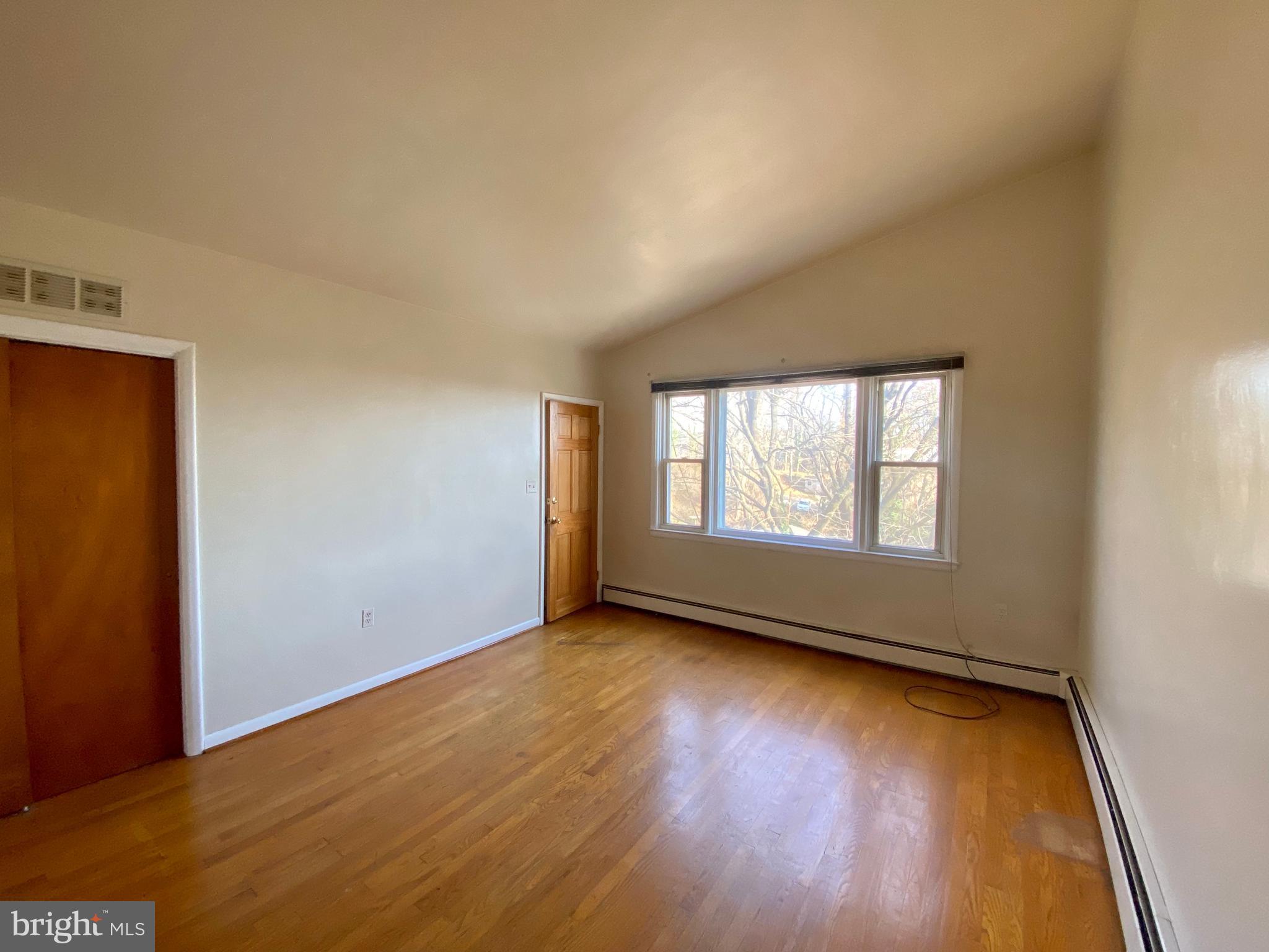 ROSEMONT - Residential Lease