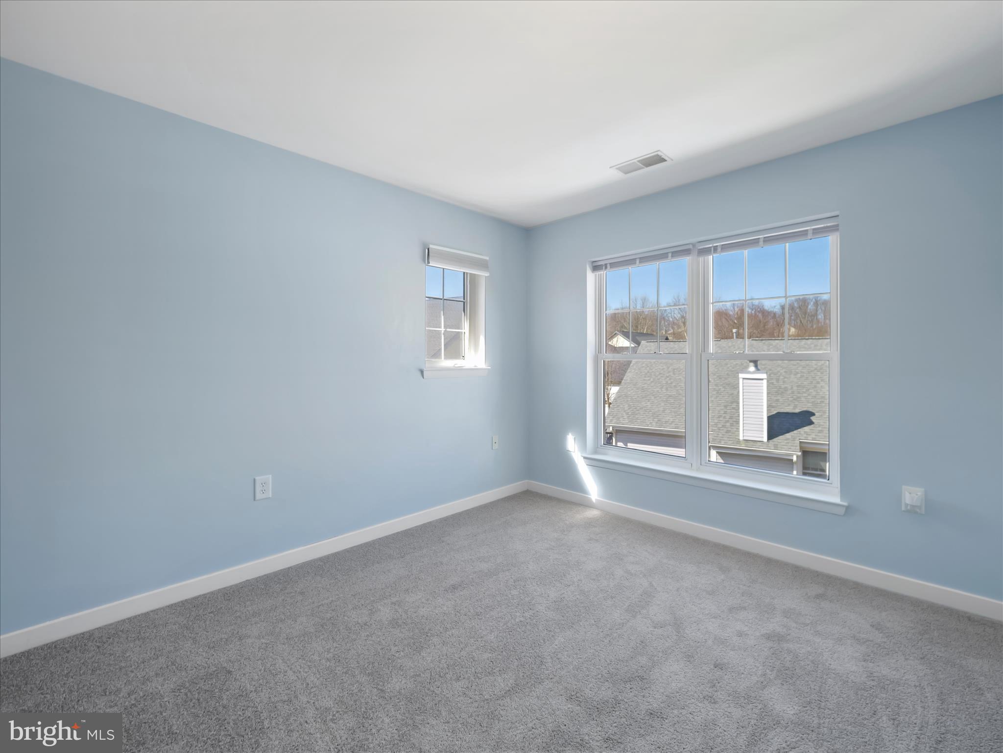 THE MEADOW AT NEW MARKET - Residential