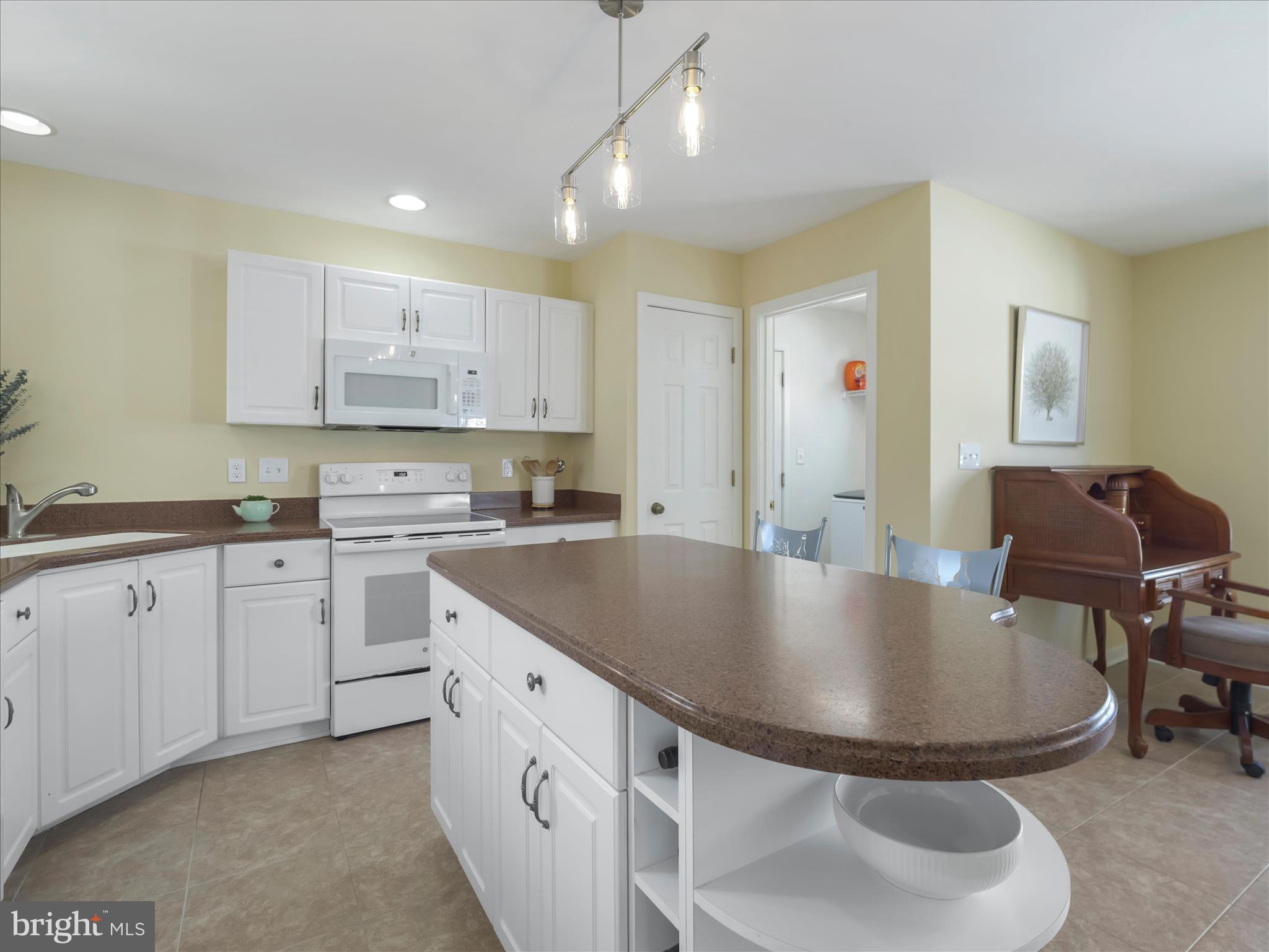 THE MEADOW AT NEW MARKET - Residential