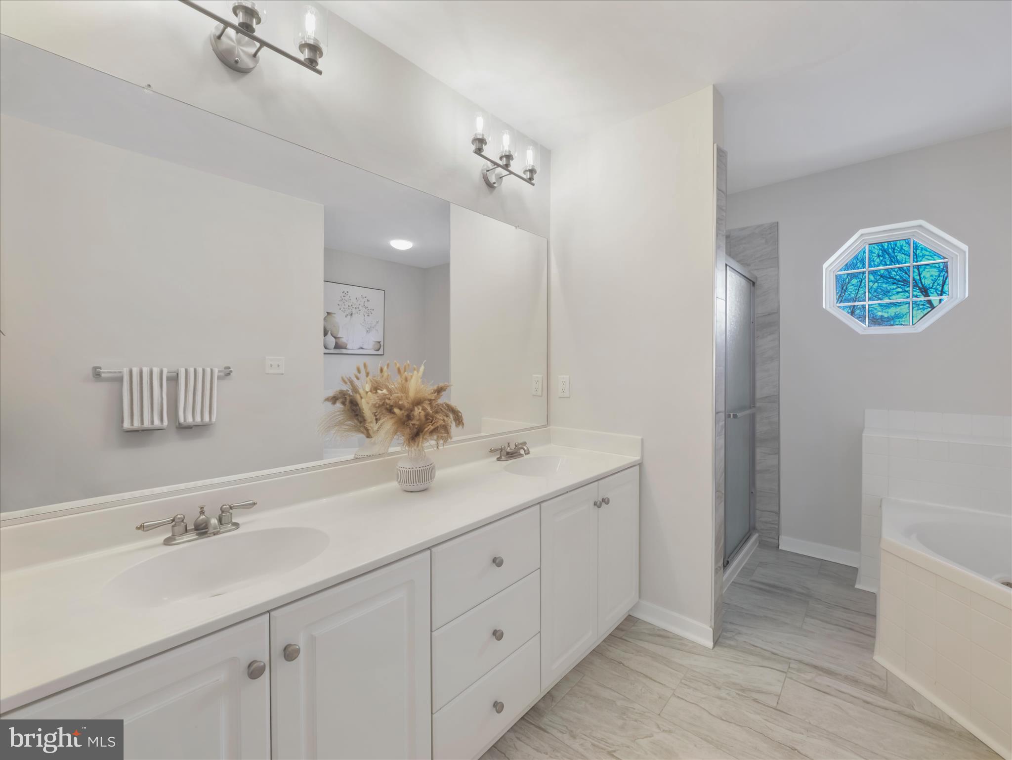 THE MEADOW AT NEW MARKET - Residential