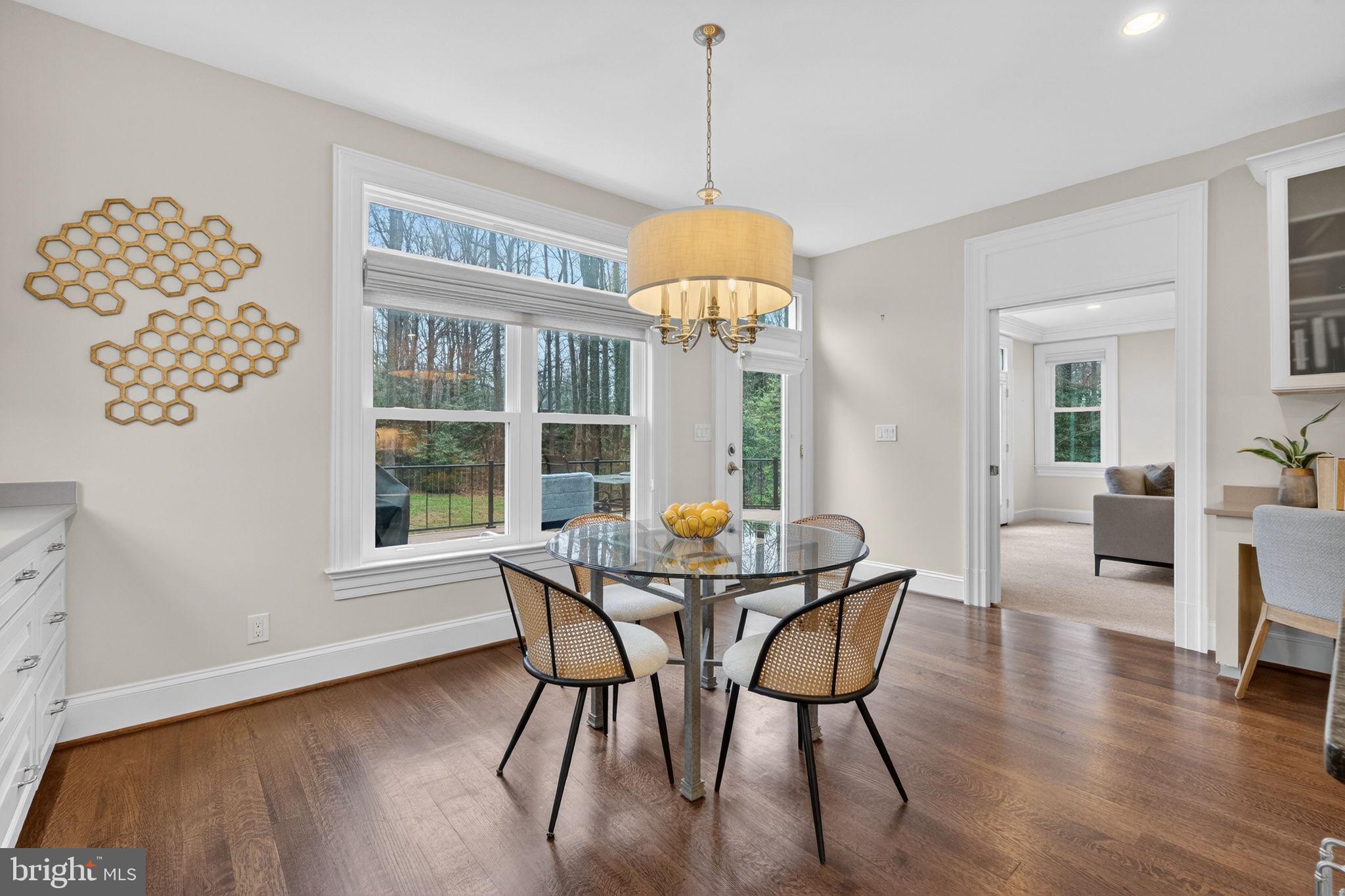 VALEWOOD MANOR - Residential