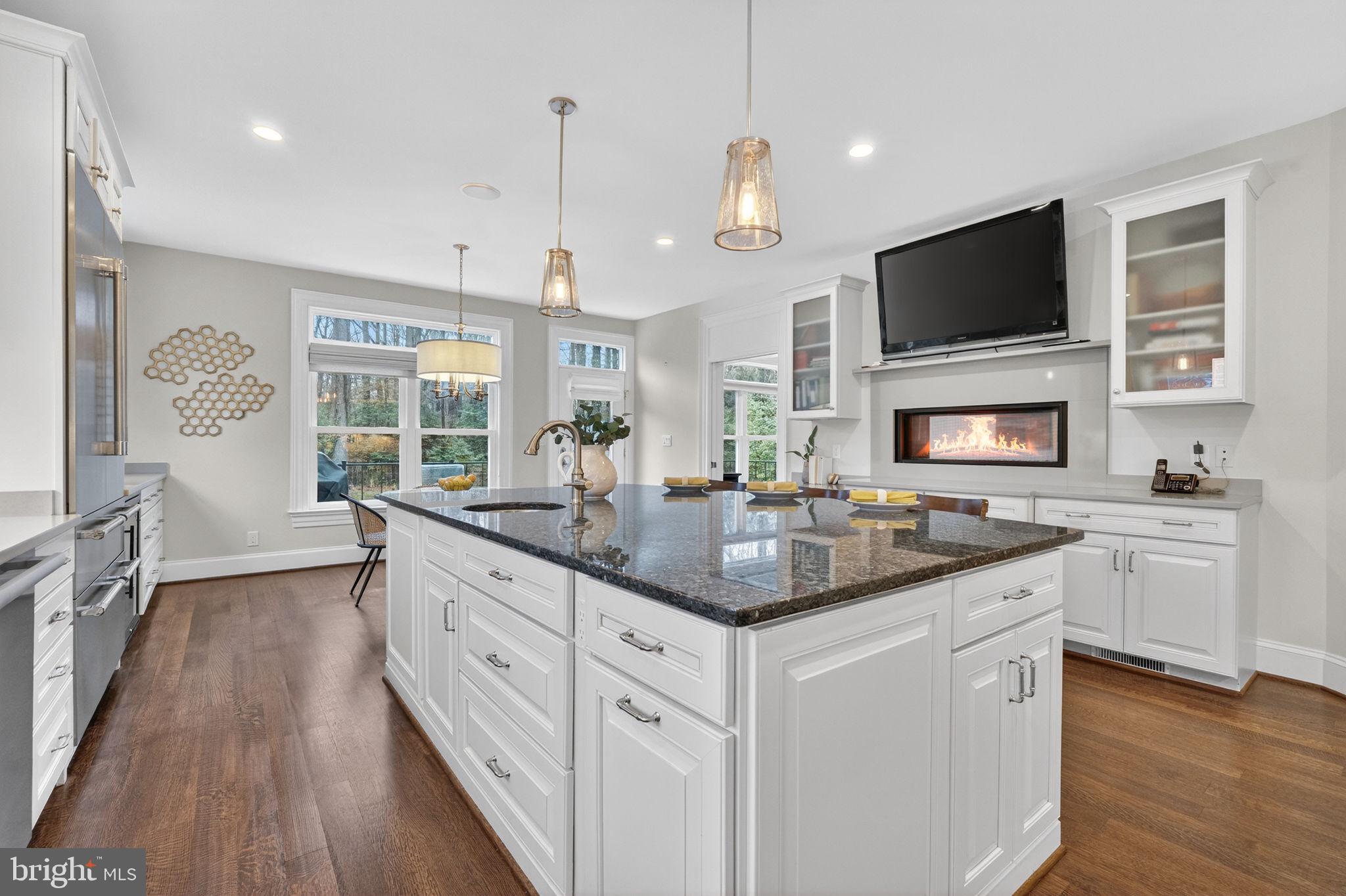 VALEWOOD MANOR - Residential