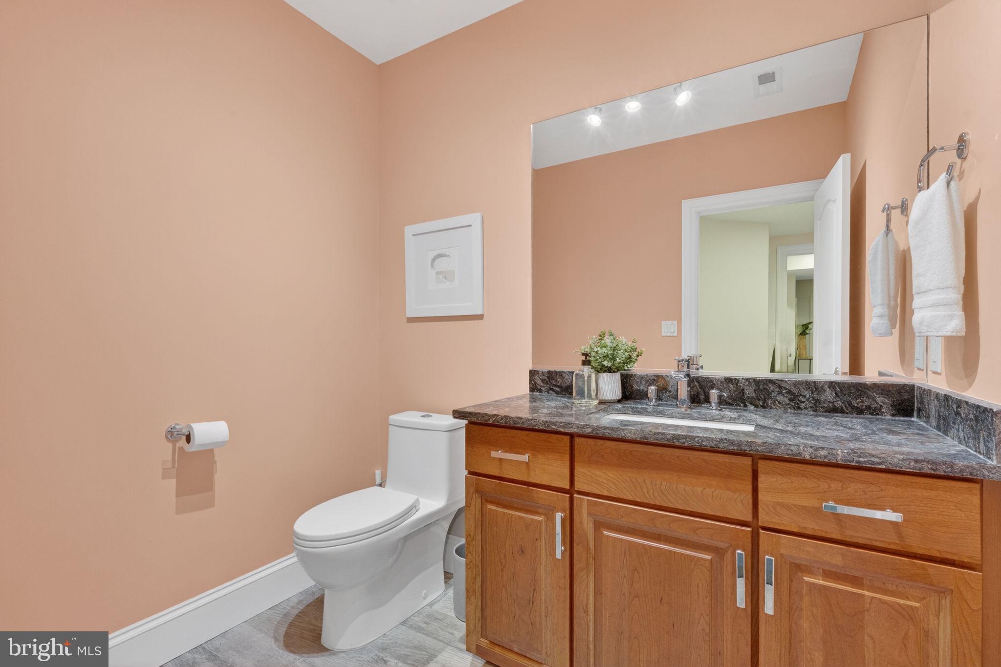 VALEWOOD MANOR - Residential