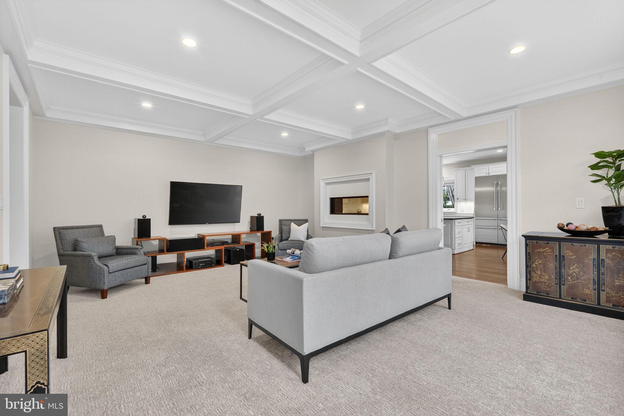 VALEWOOD MANOR - Residential