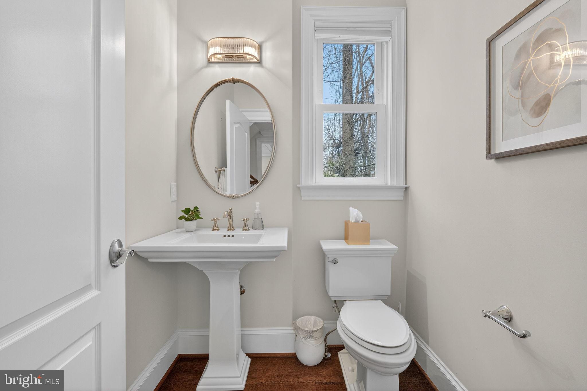 VALEWOOD MANOR - Residential