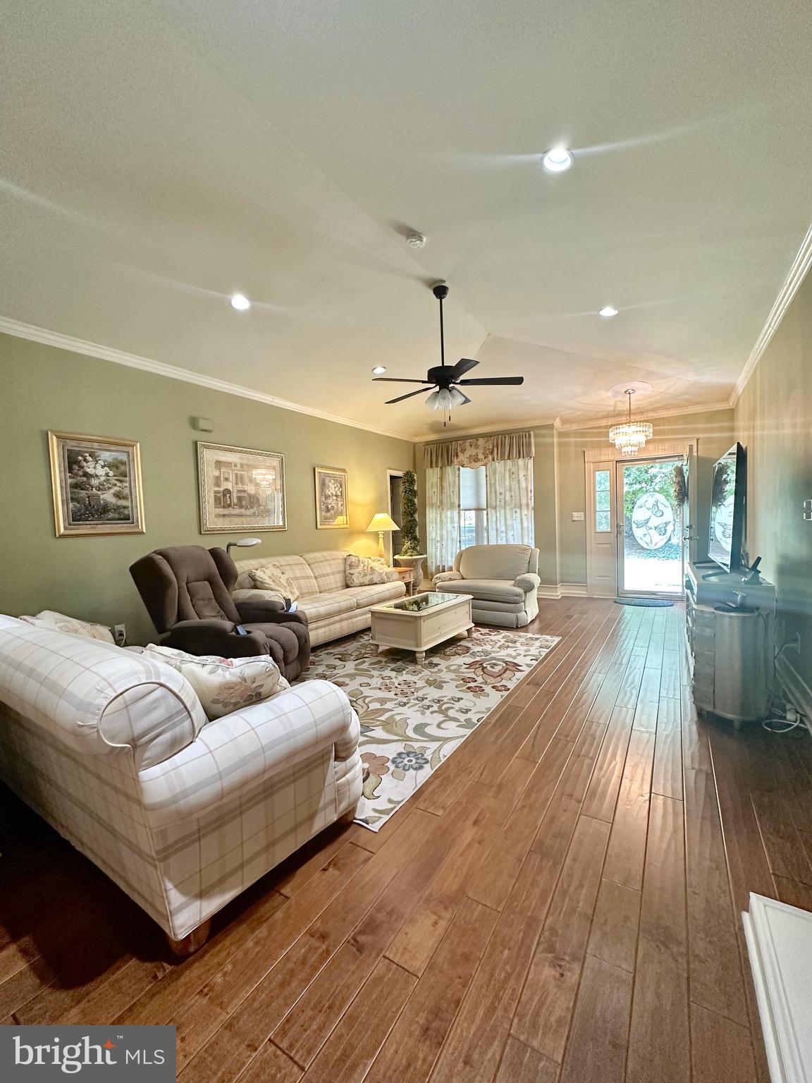 FLOWERS MILL - Residential