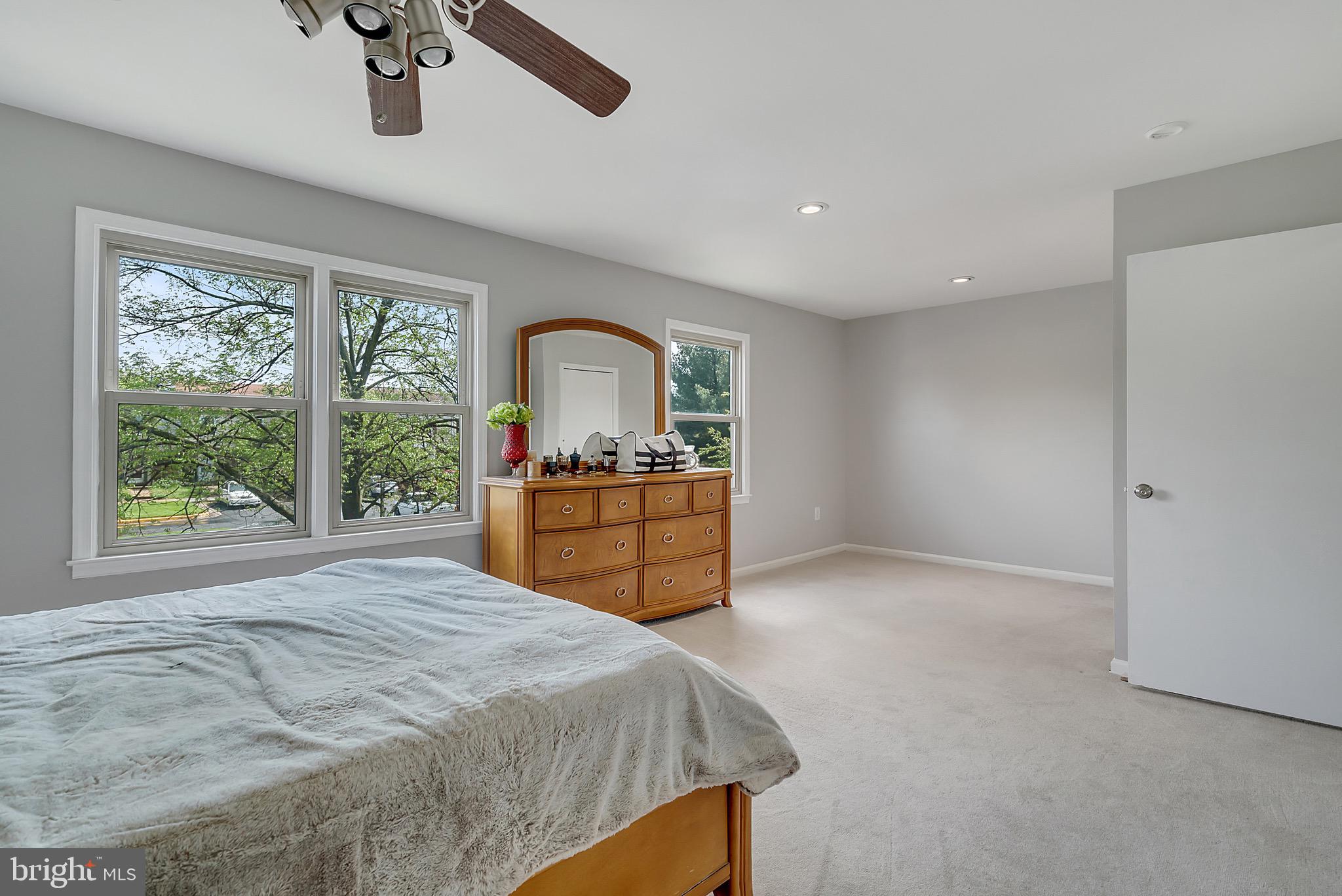 BRISTOE STATION - Residential