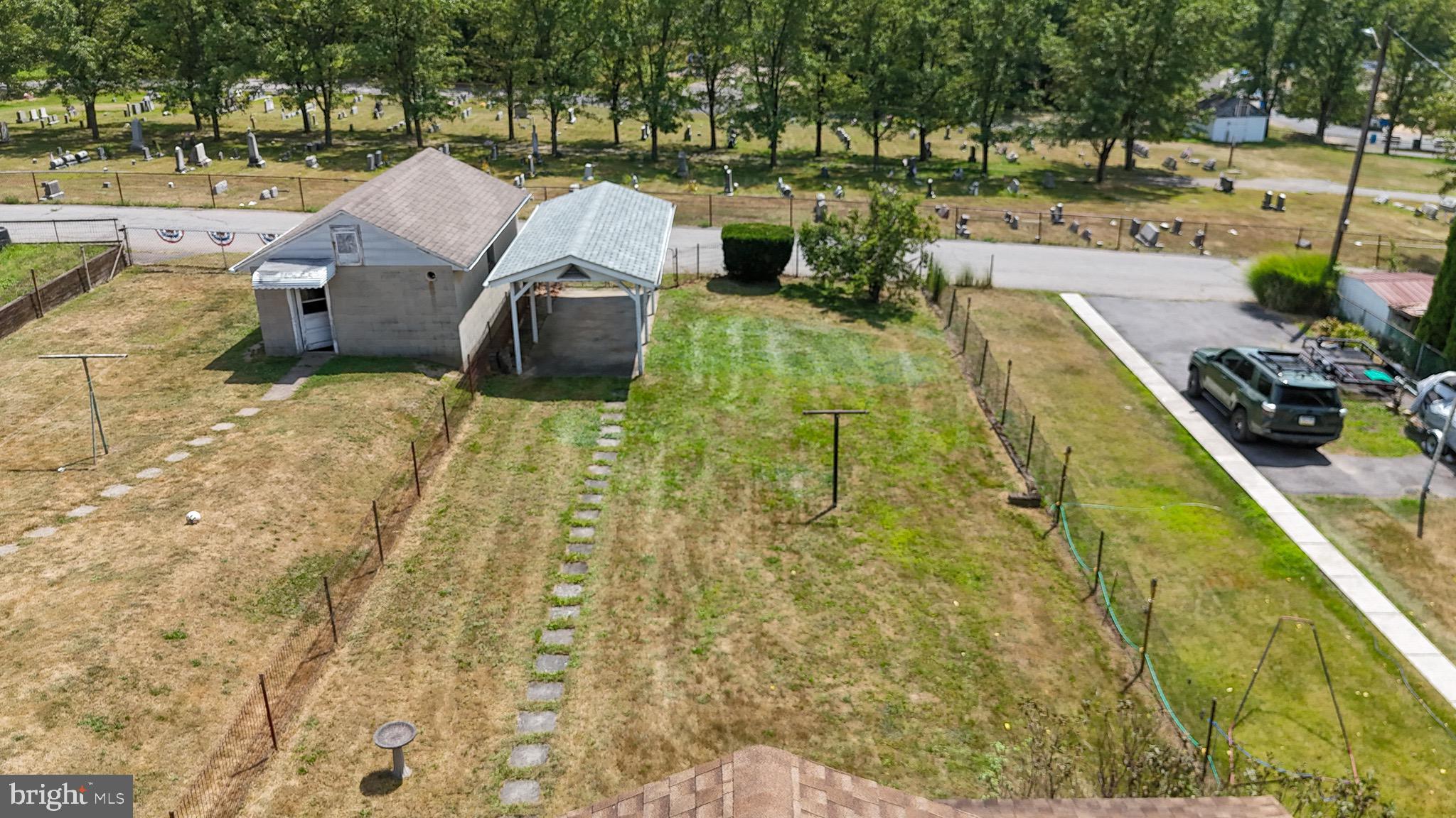 524 W WILLING STREET