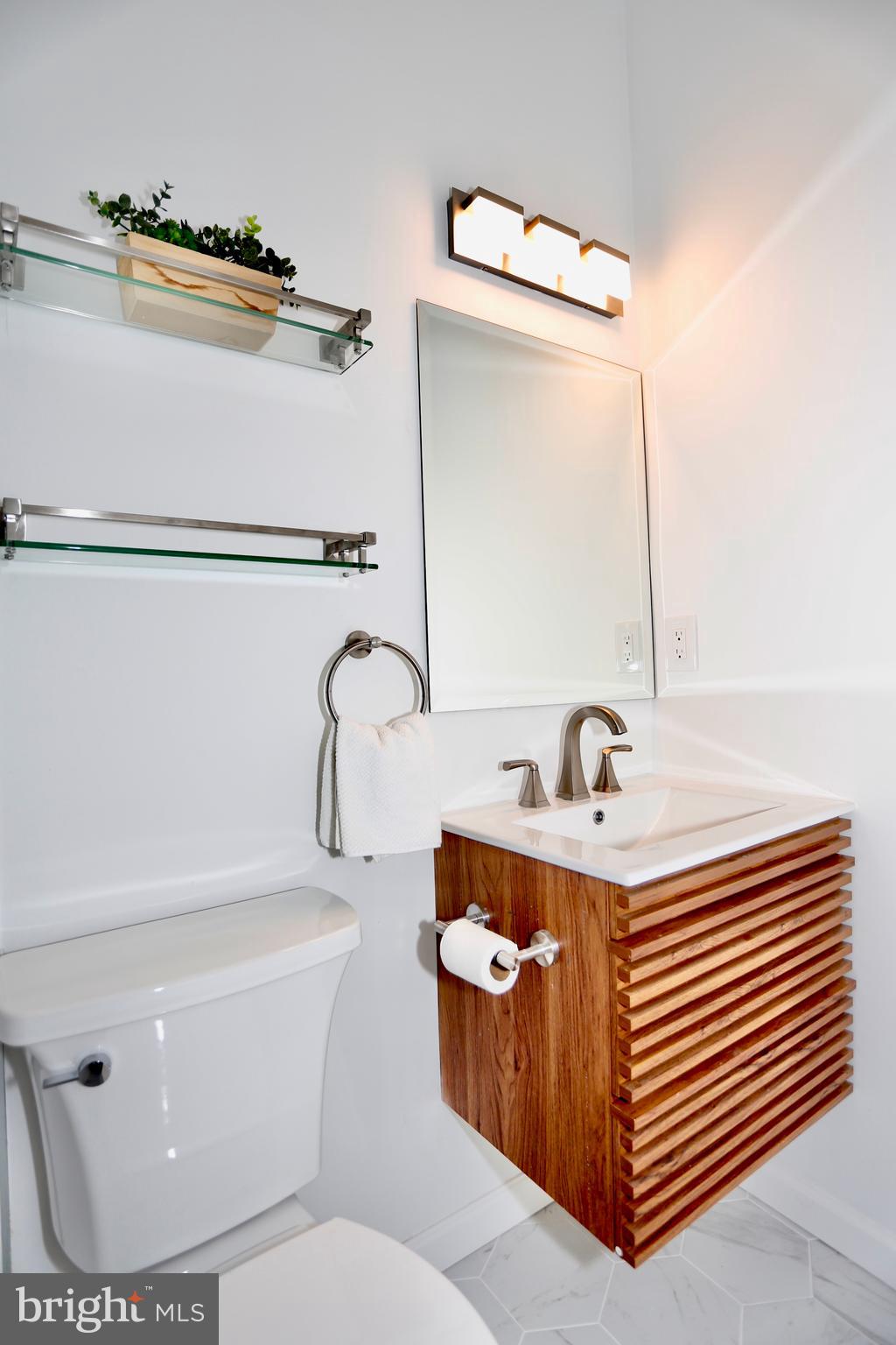 WOODMONT PLACE - Residential Lease