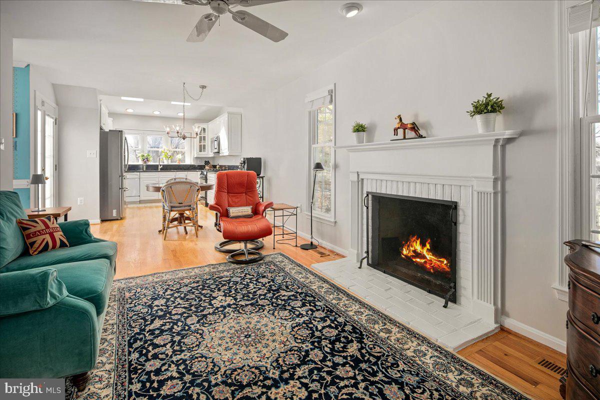 CHARLESTON COLLECTION - Residential