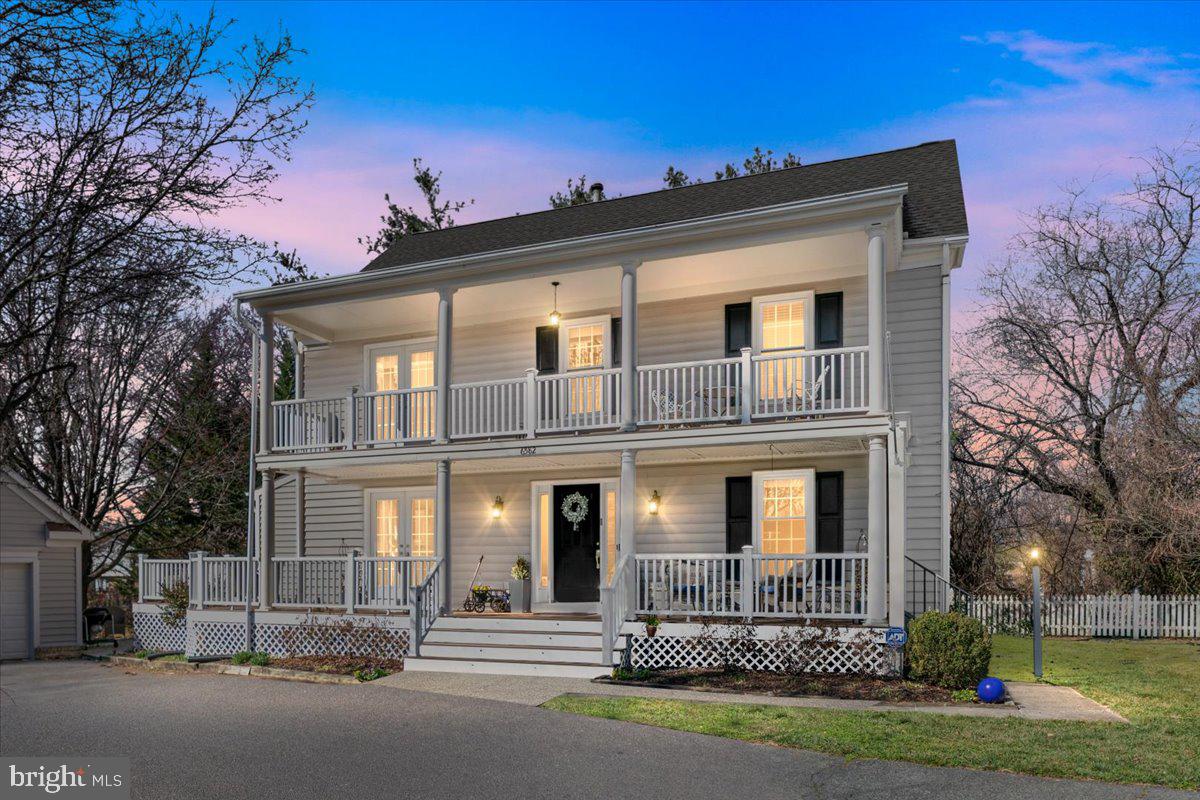 CHARLESTON COLLECTION - Residential