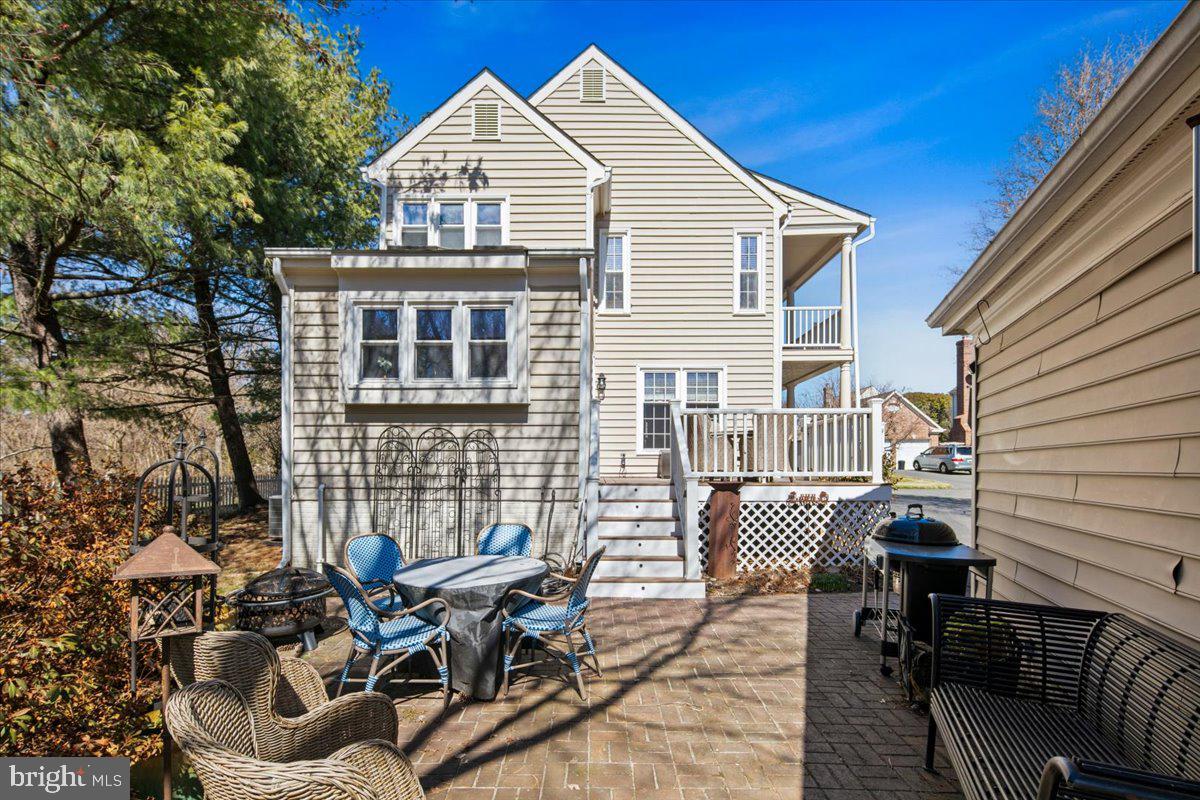 CHARLESTON COLLECTION - Residential