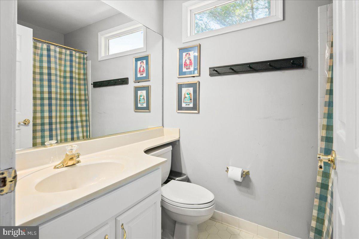 CHARLESTON COLLECTION - Residential