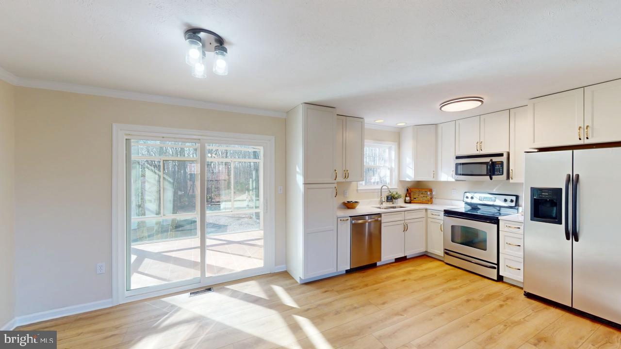 CRITTON HOLLOW ESTATES - Residential