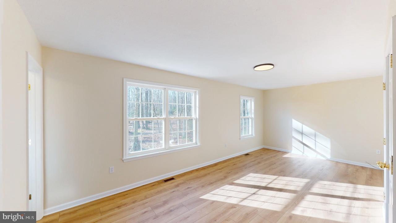 CRITTON HOLLOW ESTATES - Residential