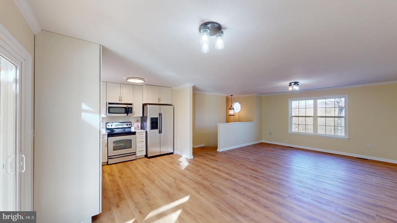 CRITTON HOLLOW ESTATES - Residential