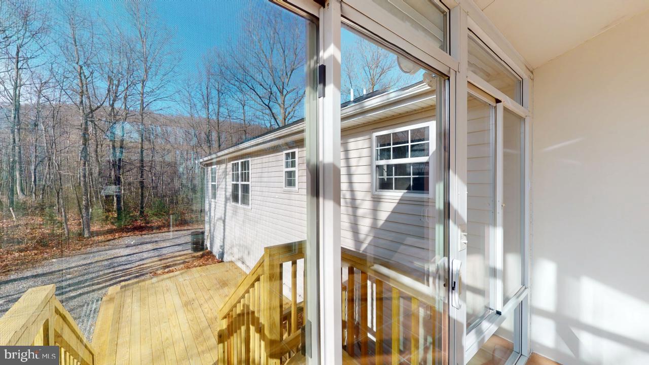 CRITTON HOLLOW ESTATES - Residential